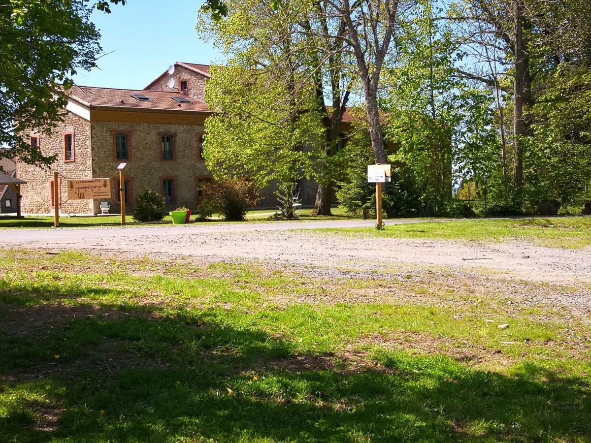 Les Chambres D'Hotes De La Frissonnette Auzelles Exterior photo