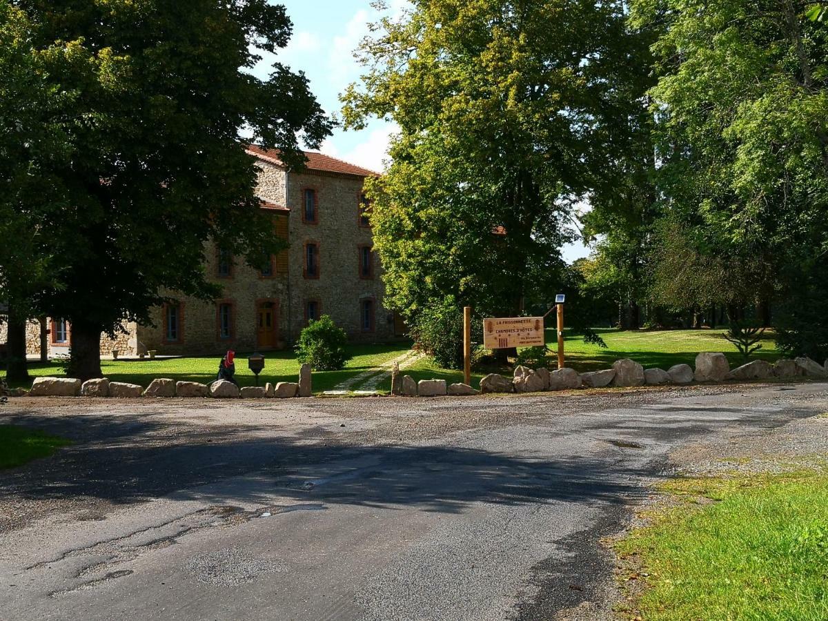 Les Chambres D'Hotes De La Frissonnette Auzelles Exterior photo